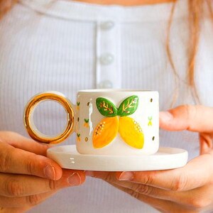 Handgjord keramisk mugg, citronmönstrad mugg