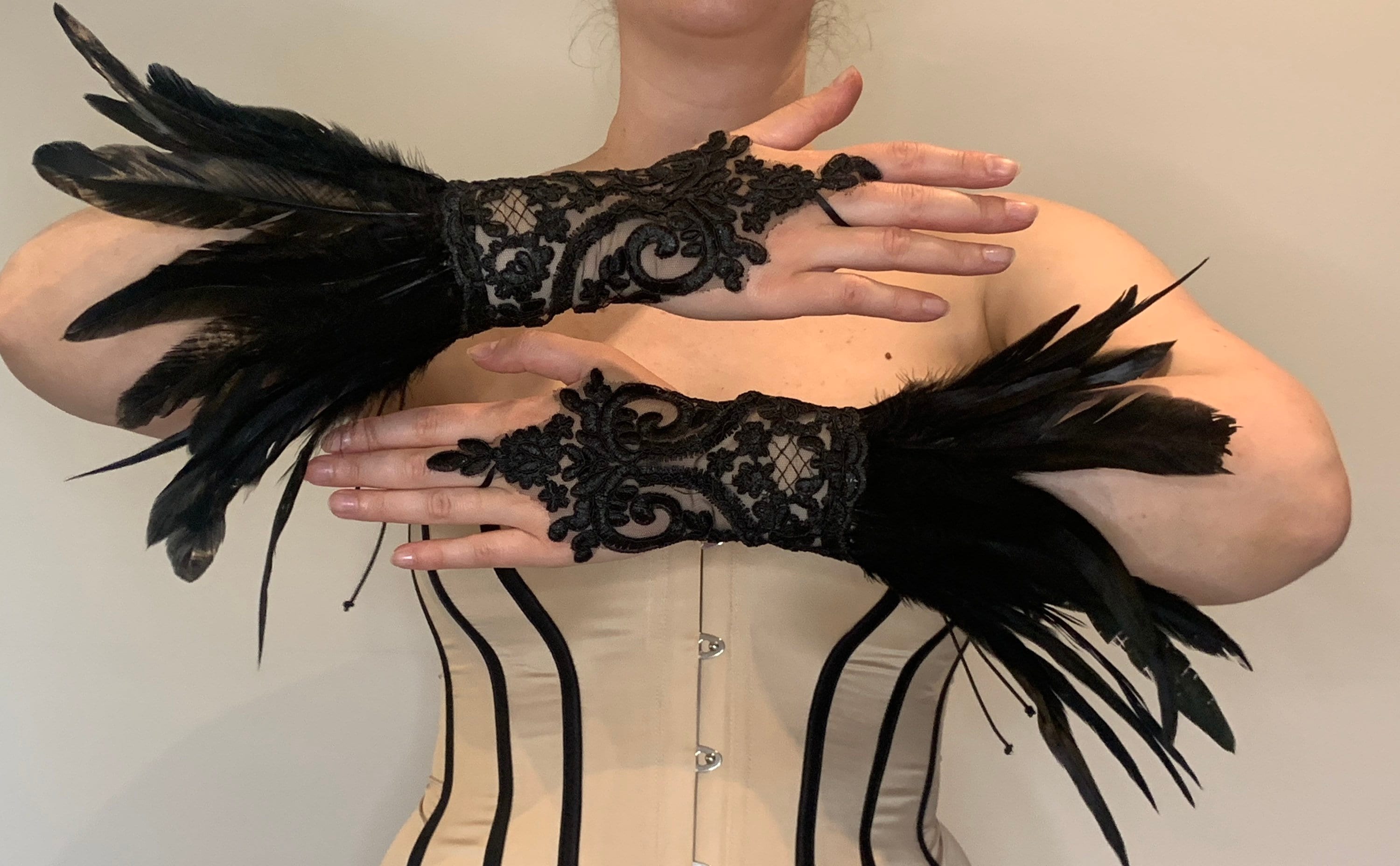 2x Black lace rooster feather bracelet cuff gloves Cosplay Party halloween