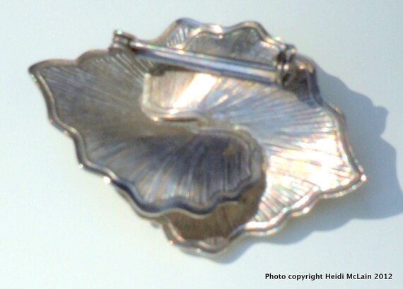 REDUCED Sterling Silver Stylized Leaf Brooch - image 4