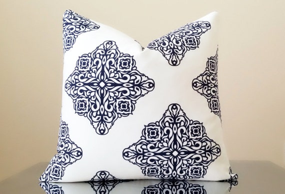 pillow cover 16x16 18x18 20x20 Medallion Pillow CoverMedallion Pillow