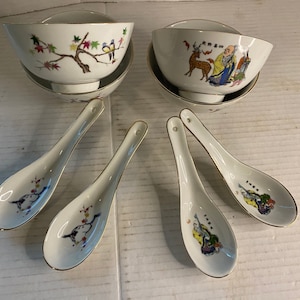 Vintage orientalische Suppenreisschüsseln und Löffel 4-er Set hergestellt in Taiwan