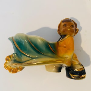 Shawnee planter pixie garden , garden style decor cottage core