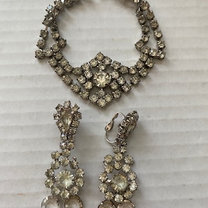 Vintage rhinestone jewelry bracelet and earrings set