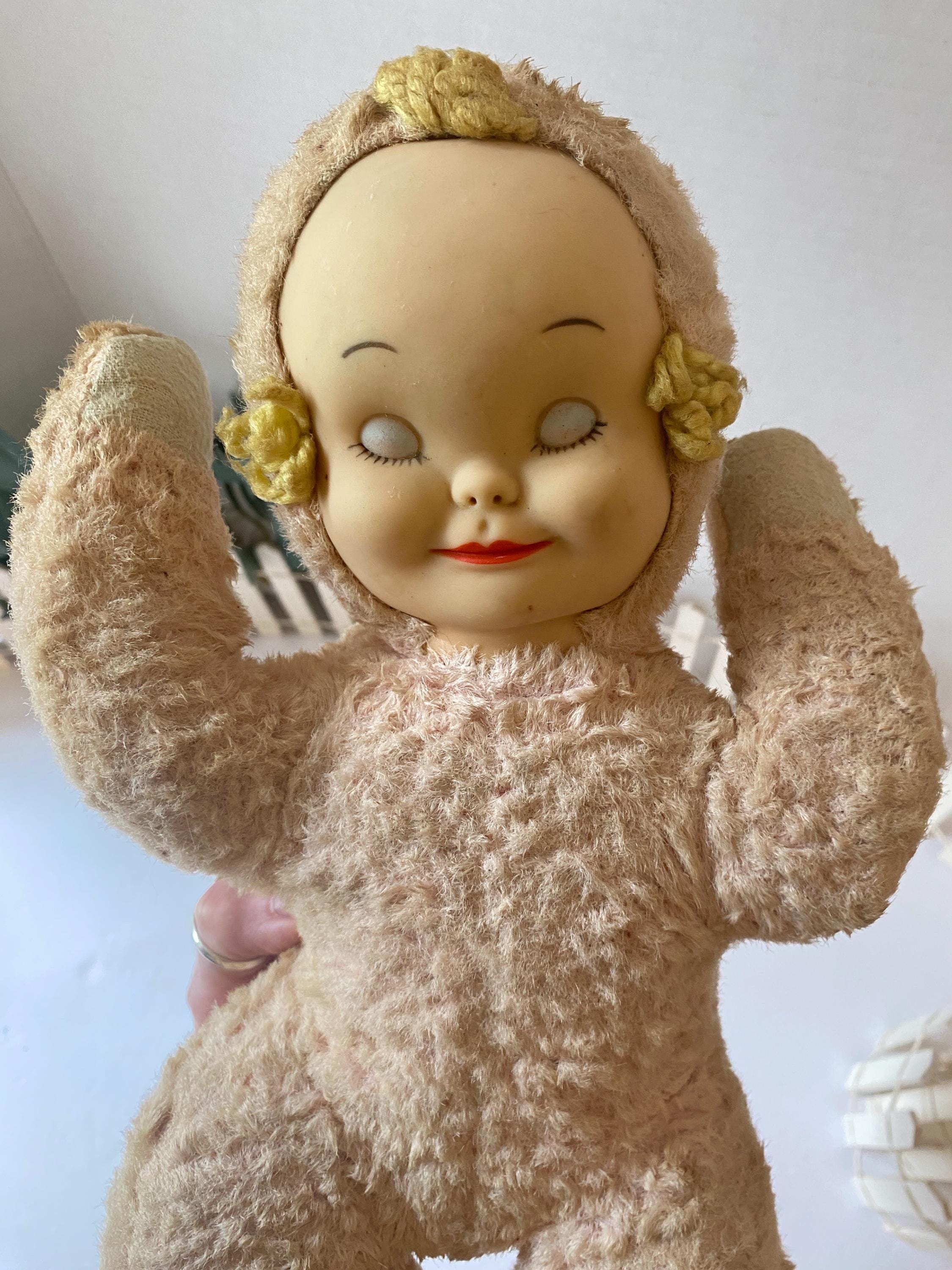ヴィンテージKnickerbocker ラバーフェイス ドール アメトイ Vintage Rubber Faced 1950s Knickerbocker Sleepy Faced Doll - Etsy