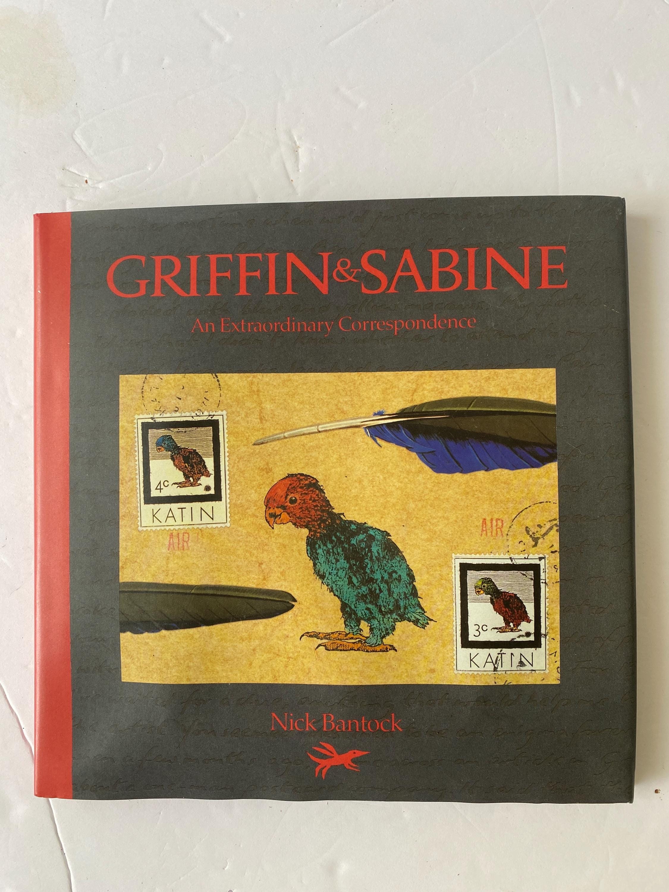 直筆サイン入り　Visions of Sonwai ハードカバー アートブック Griffin and Sabine 1st Edition 1991 an Extrodinary Correspondence
