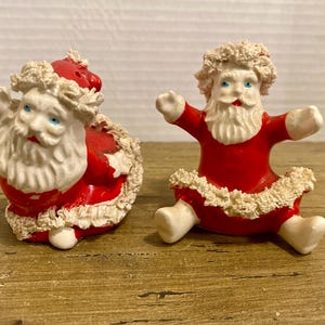 Napco vintage Santa spaghetti salt and pepper vintage Japan kitchy Christmas