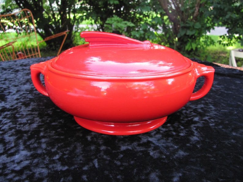 Download Kitchen & Dining Cookware Vintage Hall Chinese Red Sundial Casserole Dish Art Deco