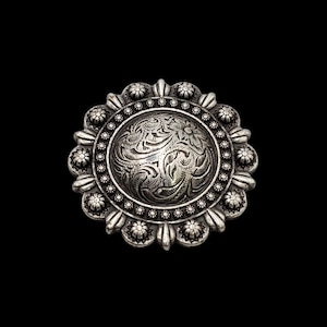 1-1/4&quot; Antique sterling TexHAs Berry Screw-back concho