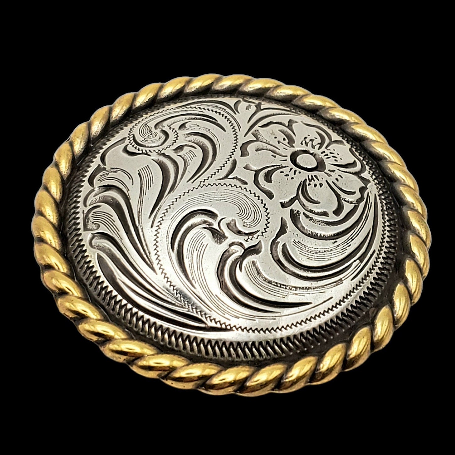 WESTERN HORSE SADDLE TACK BRIGHT SILVER ENGRAVED ROPE EDGE CONCHOS 1-1