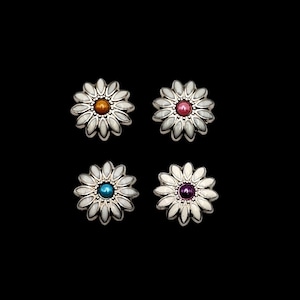 Tiny Daisy screw-back conchos (4)