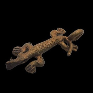 Charm Cocodrilo Africano Bronce