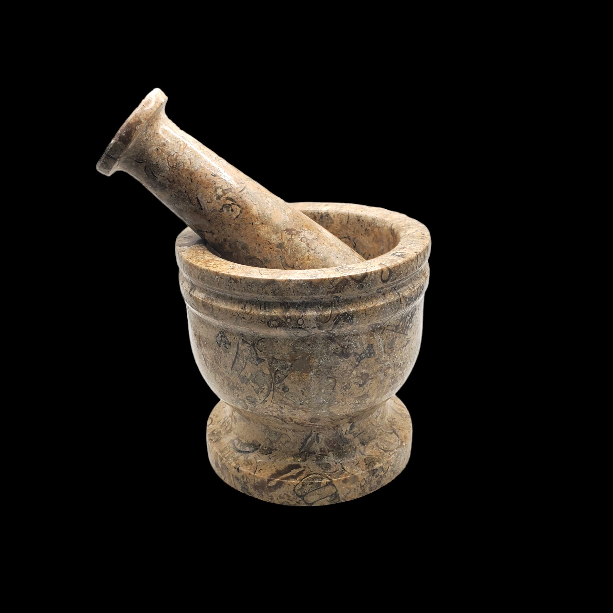 Mortier/pilon 4 po. Corail fossile