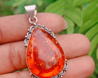Pendentif en ambre de la Baltique, argent sterling 925, bijou artisanal d'exception, pendentif en forme de poire, pendentif femme, cadeau de mariage.
