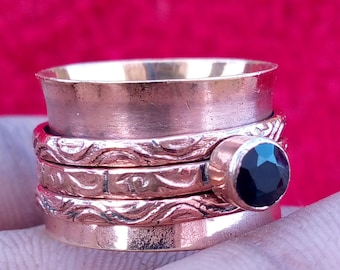 Bague ronde en onyx noir, bague tournante, bijou en cuivre, bague artisanale, bague de méditation, bague anti-anxiété, bague de créateur (cadeau)