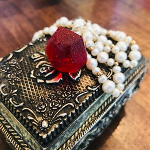 Diamond Candy Ring Pop in a Gift Box