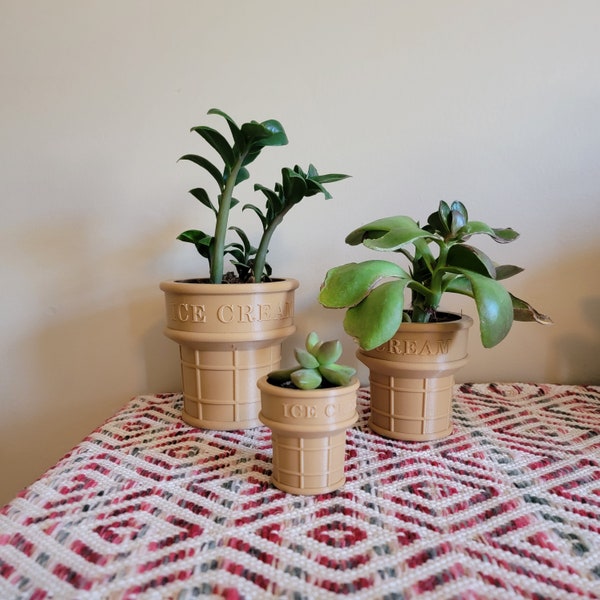 Ice Cream Cone Planter, Succulent pot, 3d printed