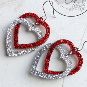 Lot de 2 boucles d'oreilles laser coeurs liés - boucles d'oreilles impossibles SVG - boucles d'oreilles coeur liées - Saint Valentin - usage commercial