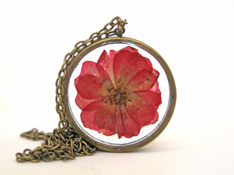 Red Rose Resin Pendant Necklace Real flower encased in resin Etsy