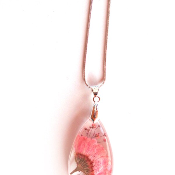 Pink Daisy and Baby Breath Necklace - Real Flowers Encased in Resin - Pressed Flower Jewelry - Resin Necklace - Resin Jewelry - Side Daisy