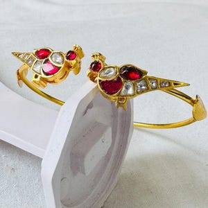 Papegojkundan-armband. Mässings-Kundan-armband, Traditionella brudsmycken, Etniska statement-armband
