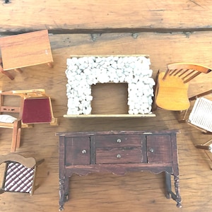 Furnishings Dollhouse Vintage Small Scale Doll Wooden Furniture / Collectible Dollhouse