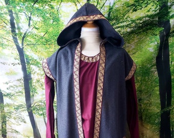 4XL-5XL Lord's Surcoat in Gray Wool with Burgundy and Tan Trim