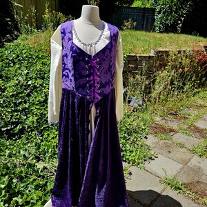 5XL Irischen Kleid in Lila Disteln und Samt