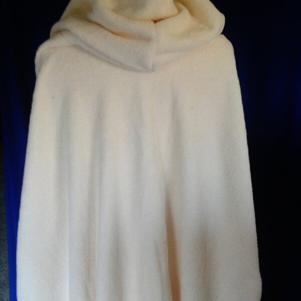 Cream Full Cloak in Fleece, Frozen, Elsa