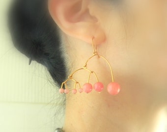 Rose Quartz Earrings Mobile Earrings Sway Moving Earrings Modern Art Earrings Brass Kinetic Earrings Geometric Earrings Gold Drop earrings