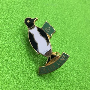 Vintage Delta Line Travel Cruise Ship Enamel Penguin Pin