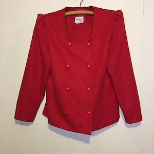 Veste vintage croisée rouge cerise à épaules bouffantes