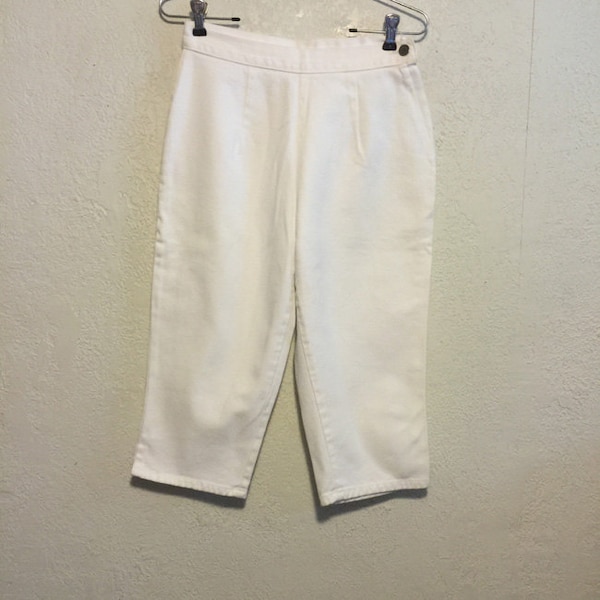 Vintage Frederick's of Hollywood White Denim Capri Pants