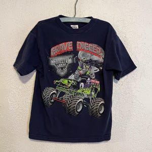 Vintage y2k era Grave Digger Monster Jam Monster Trucks Child&#39;s T-Shirt