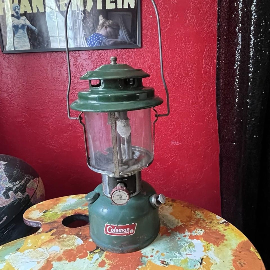 Vintage Coleman Lantern Model 220H Green Dual Mantle Camping Dated