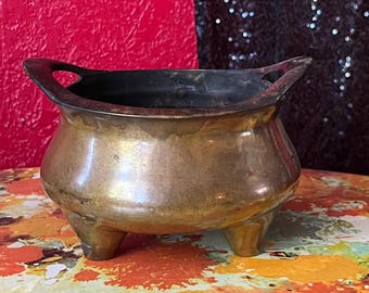 Incensario trípode chino de bronce macizo de estilo vintage ~ Quemador de incienso tipo bombé con asa en forma de puente