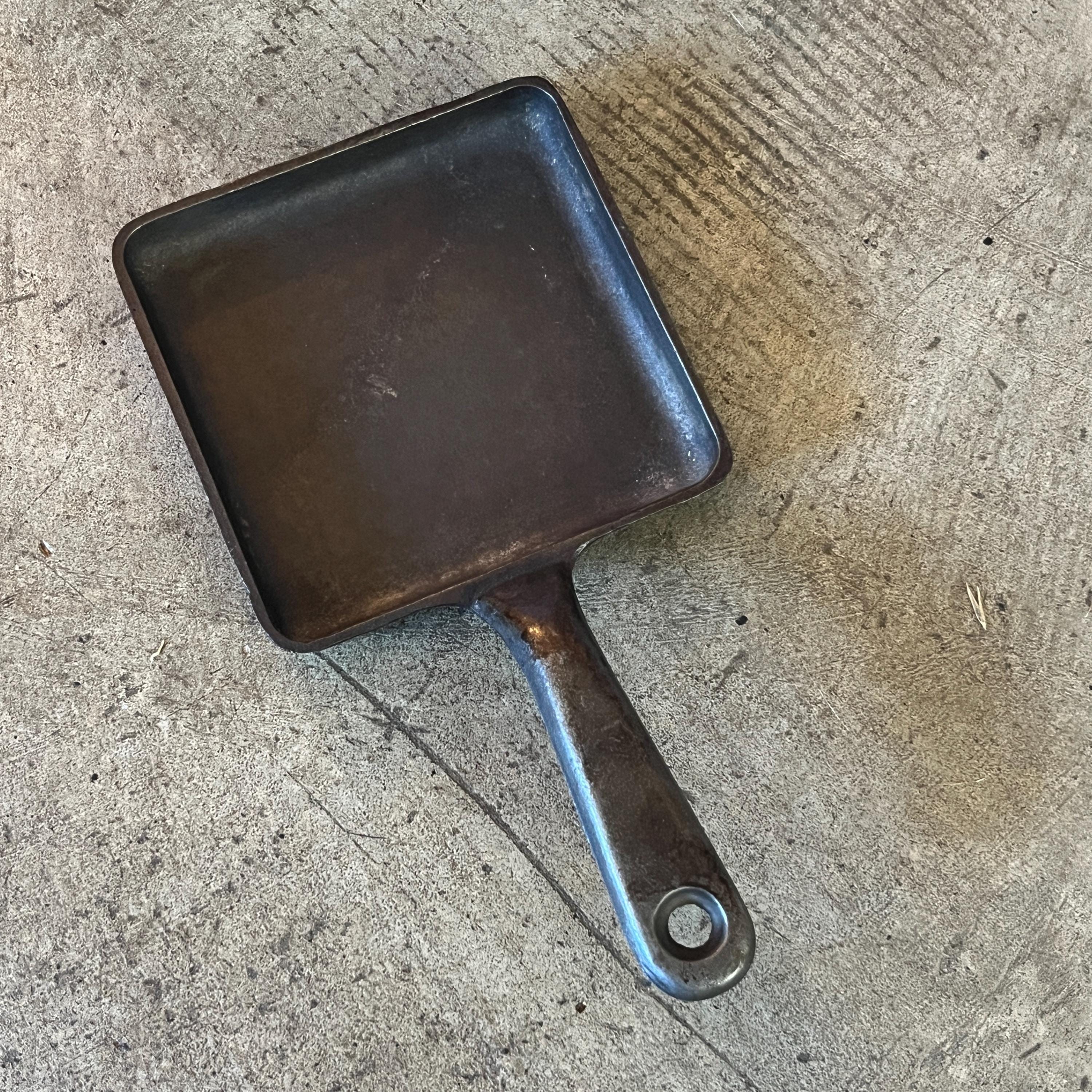 アトランタ　スキレット　ヴィンテージ Atlanta Stove Works Vintage Small Fry Cast Iron Skillet No