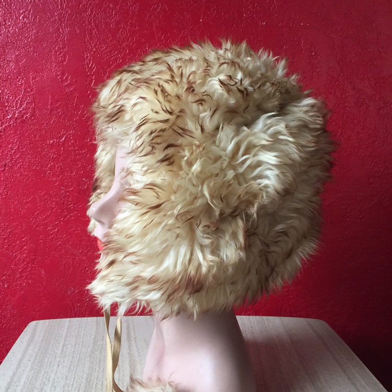 Vintage Shearling Tuscan Lamb Fur Winter Hat Pom Poms Suede Leather Back Ushanka
