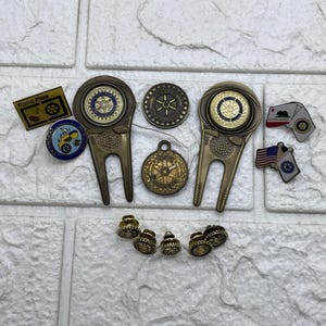 Vintage Rotary International Pins - Etsy Norway