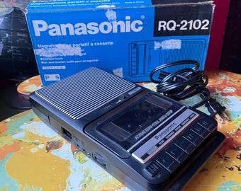 Vintage Cassette Recorder Panasonic RQ-2102 (1990s), Slim Line