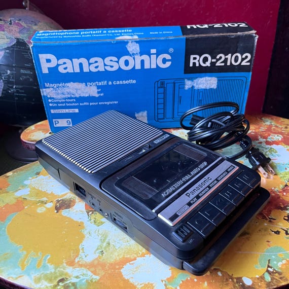 【激レア】Panasonic パナソニック製 カセットレコーダー RQ-2102 Vintage Panasonic RQ-2102 Slim Line Portable Cassette Recorder