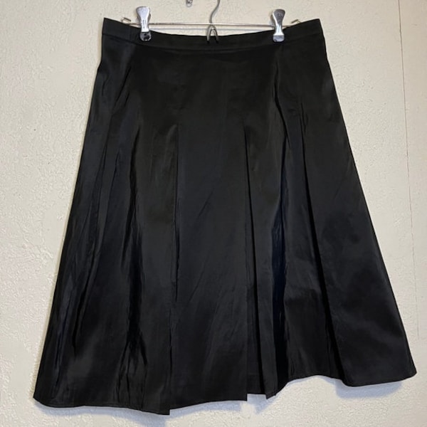 Classic Retro Black Pleated Silk Blend A Line Skirt, Isaac Mizrahi for Target ~ Size 8