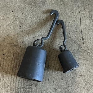 2x Antique Cotton Scale Weight Lot 8 & 2 Pound Rusty Solid Iron Primitive Rustic