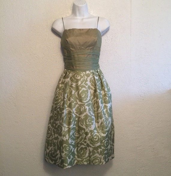 Unique 1950s Vintage Olive Green Floral Formal Dr… - image 4