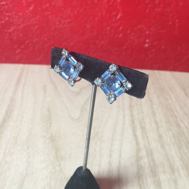 Unique Vintage Blue Rhinestone Screwback Earrings