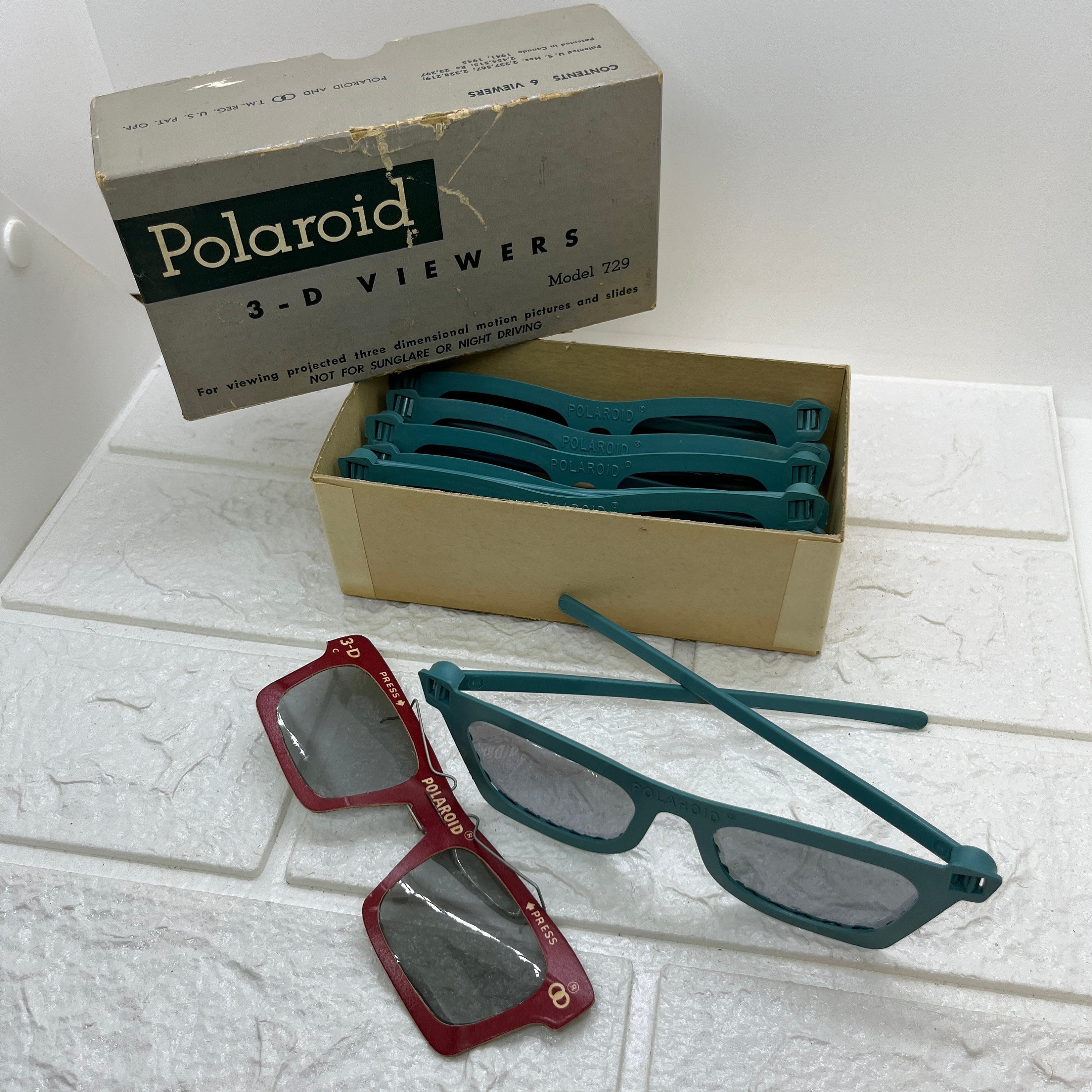 Vintage Polaroid 3D Viewers . 7 Pairs of 3D Glasses in Original
