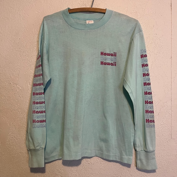 Worn Vintage 1980s Long Sleeve Hawaii Hef-T T-Shirt . M
