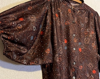 Vintage pure chocoladebruine blouse met bloemen- en stippenprint ~ L