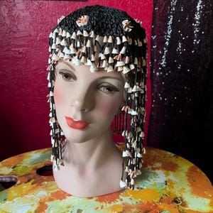 Cowrie Crown - Etsy display picture 1