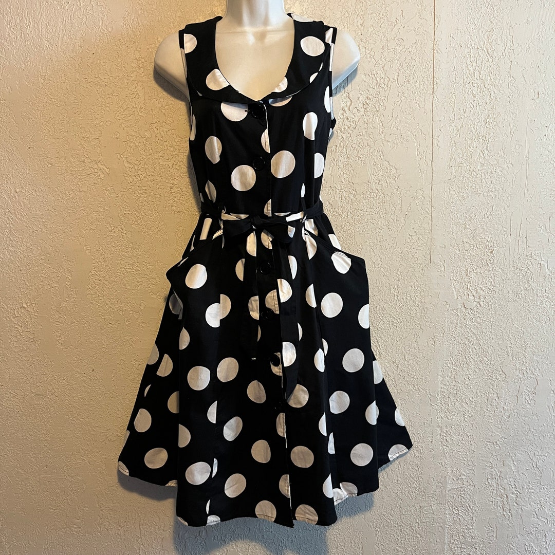 Vintage 2000’s grey polka dot top