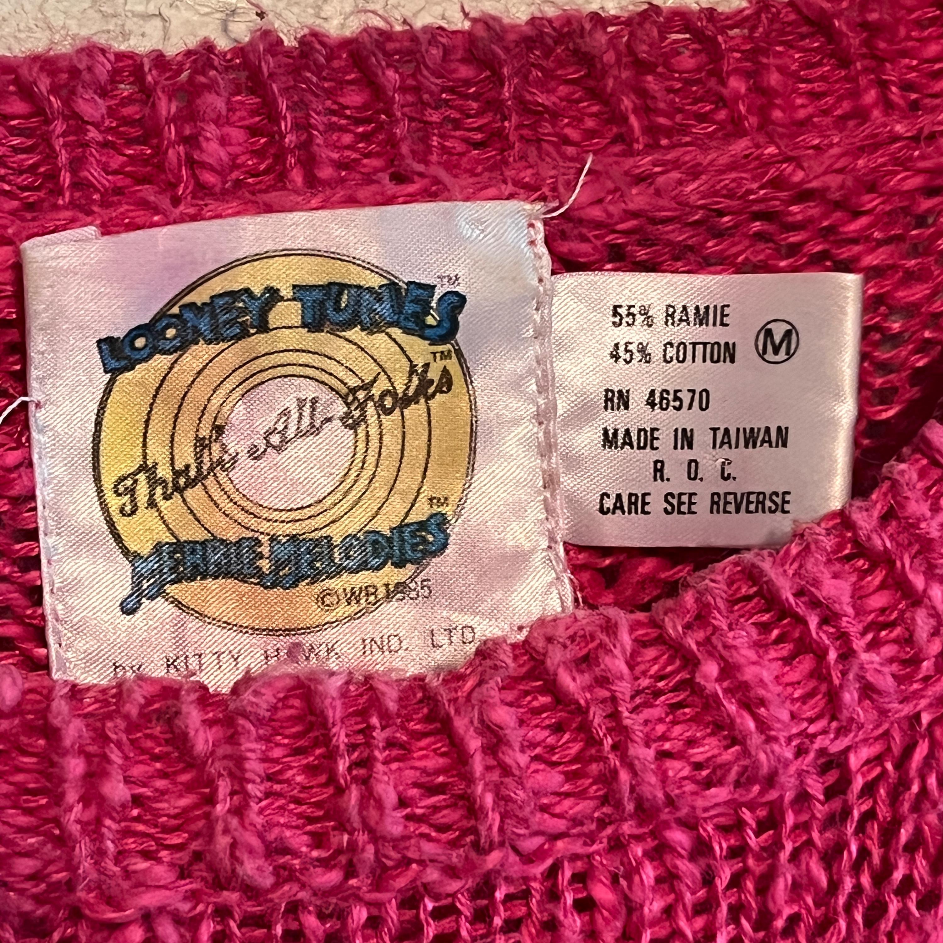 Vintage 1980s Daffy Duck Hot Pink Knit Sweater . Oversized M